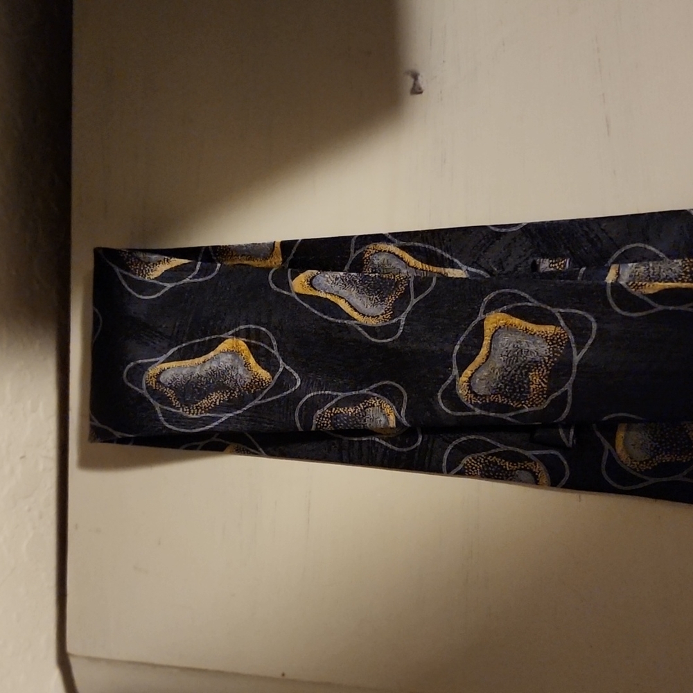 Bachrach Tie - Picture 4 of 5